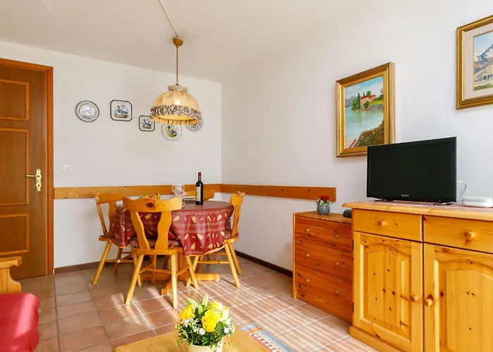 Apt-17 By Interhome *